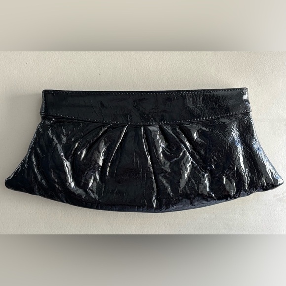 LAUREN MERKIN | Louise Glossy, clutch purse.